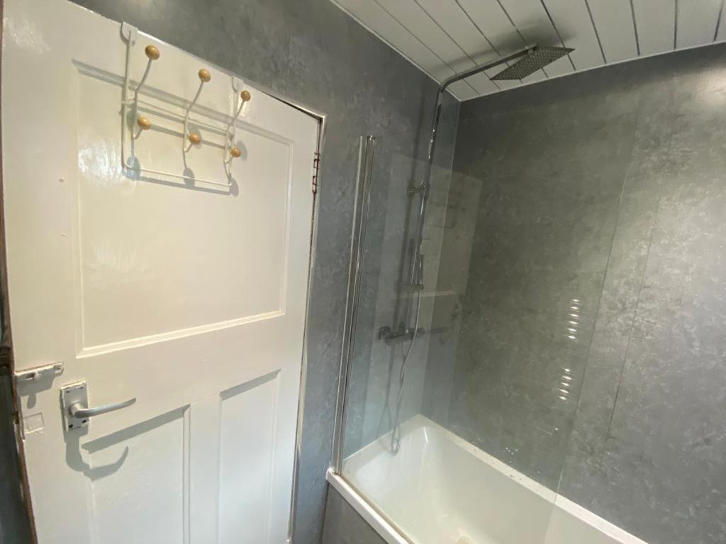 Lovely Private Room In Sandilands Dr Ab24 Aberdeen Ngoại thất bức ảnh
